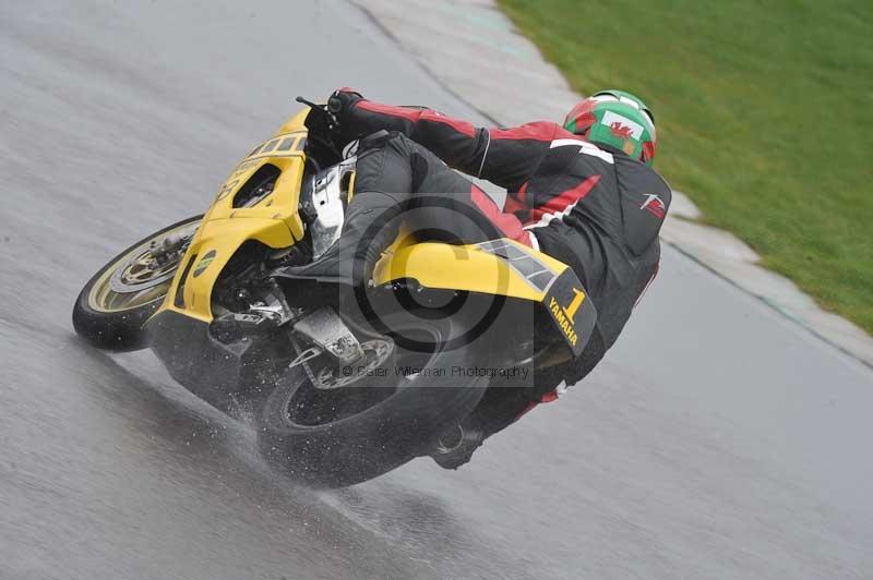 Motorcycle action photographs;anglesey circuit;anglesey trackday photographs;event digital images;eventdigitalimages;no limits trackday;oulton park circuit cheshire;peter wileman photography;trackday;trackday digital images;trackday photos;ty croes circuit wales