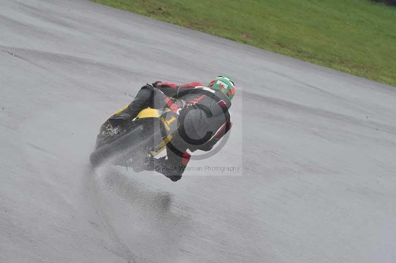 Motorcycle action photographs;anglesey circuit;anglesey trackday photographs;event digital images;eventdigitalimages;no limits trackday;oulton park circuit cheshire;peter wileman photography;trackday;trackday digital images;trackday photos;ty croes circuit wales