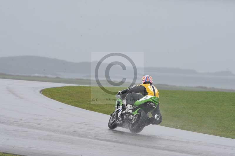 Motorcycle action photographs;anglesey circuit;anglesey trackday photographs;event digital images;eventdigitalimages;no limits trackday;oulton park circuit cheshire;peter wileman photography;trackday;trackday digital images;trackday photos;ty croes circuit wales