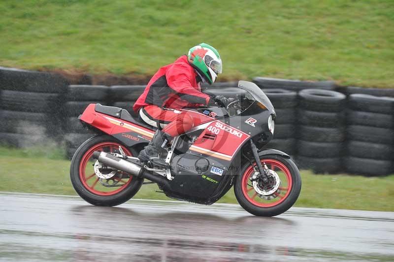 Motorcycle action photographs;anglesey circuit;anglesey trackday photographs;event digital images;eventdigitalimages;no limits trackday;oulton park circuit cheshire;peter wileman photography;trackday;trackday digital images;trackday photos;ty croes circuit wales