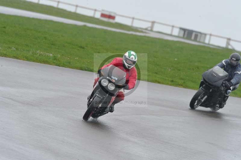 Motorcycle action photographs;anglesey circuit;anglesey trackday photographs;event digital images;eventdigitalimages;no limits trackday;oulton park circuit cheshire;peter wileman photography;trackday;trackday digital images;trackday photos;ty croes circuit wales