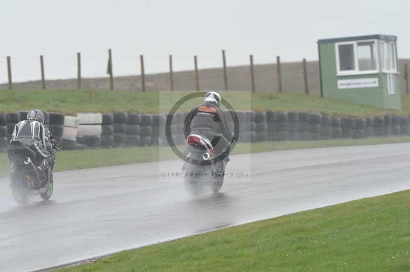 Motorcycle action photographs;anglesey circuit;anglesey trackday photographs;event digital images;eventdigitalimages;no limits trackday;oulton park circuit cheshire;peter wileman photography;trackday;trackday digital images;trackday photos;ty croes circuit wales