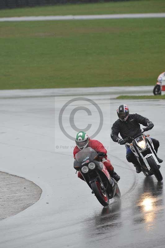 Motorcycle action photographs;anglesey circuit;anglesey trackday photographs;event digital images;eventdigitalimages;no limits trackday;oulton park circuit cheshire;peter wileman photography;trackday;trackday digital images;trackday photos;ty croes circuit wales