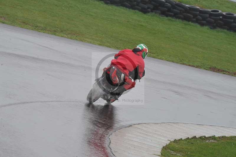 Motorcycle action photographs;anglesey circuit;anglesey trackday photographs;event digital images;eventdigitalimages;no limits trackday;oulton park circuit cheshire;peter wileman photography;trackday;trackday digital images;trackday photos;ty croes circuit wales