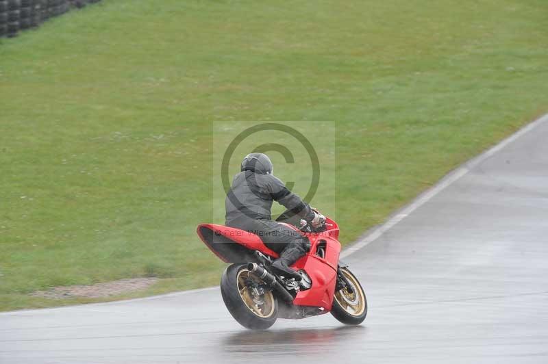 Motorcycle action photographs;anglesey circuit;anglesey trackday photographs;event digital images;eventdigitalimages;no limits trackday;oulton park circuit cheshire;peter wileman photography;trackday;trackday digital images;trackday photos;ty croes circuit wales