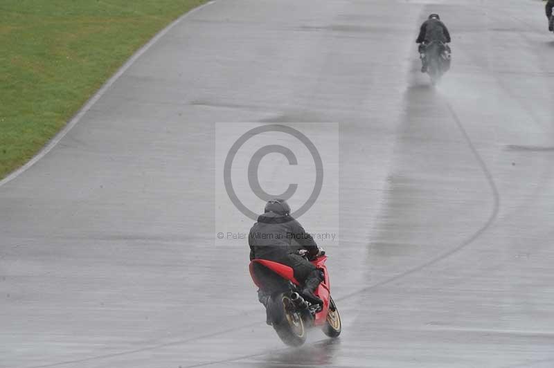 Motorcycle action photographs;anglesey circuit;anglesey trackday photographs;event digital images;eventdigitalimages;no limits trackday;oulton park circuit cheshire;peter wileman photography;trackday;trackday digital images;trackday photos;ty croes circuit wales