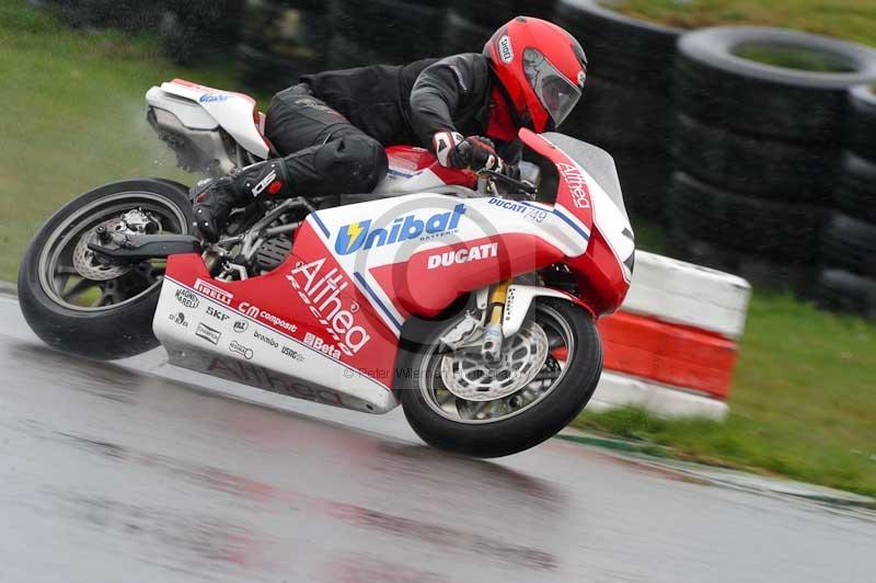 Motorcycle action photographs;anglesey circuit;anglesey trackday photographs;event digital images;eventdigitalimages;no limits trackday;oulton park circuit cheshire;peter wileman photography;trackday;trackday digital images;trackday photos;ty croes circuit wales