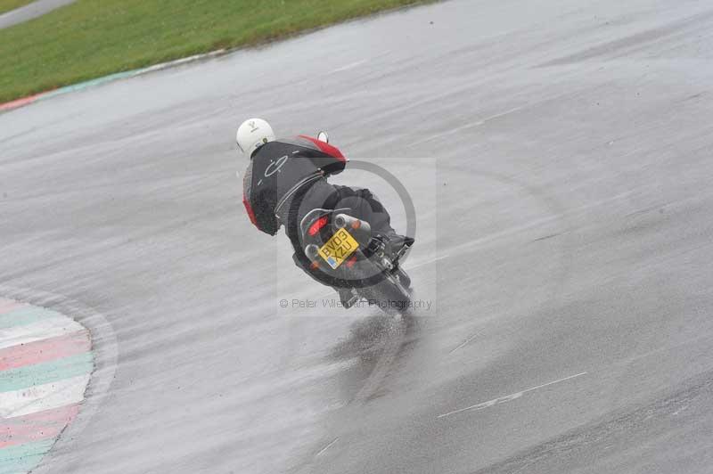 Motorcycle action photographs;anglesey circuit;anglesey trackday photographs;event digital images;eventdigitalimages;no limits trackday;oulton park circuit cheshire;peter wileman photography;trackday;trackday digital images;trackday photos;ty croes circuit wales