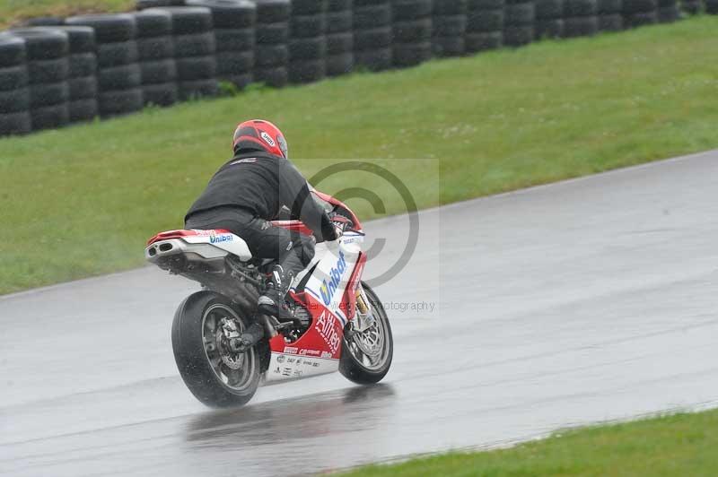 Motorcycle action photographs;anglesey circuit;anglesey trackday photographs;event digital images;eventdigitalimages;no limits trackday;oulton park circuit cheshire;peter wileman photography;trackday;trackday digital images;trackday photos;ty croes circuit wales