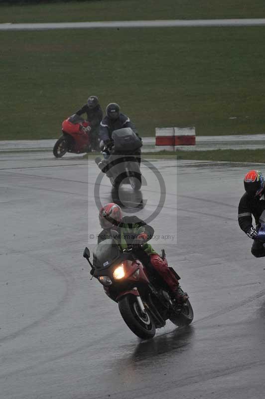 Motorcycle action photographs;anglesey circuit;anglesey trackday photographs;event digital images;eventdigitalimages;no limits trackday;oulton park circuit cheshire;peter wileman photography;trackday;trackday digital images;trackday photos;ty croes circuit wales