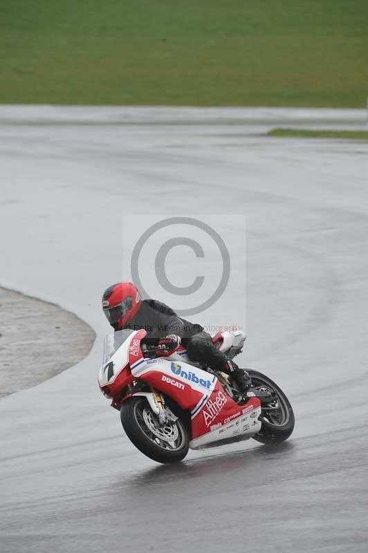 Motorcycle action photographs;anglesey circuit;anglesey trackday photographs;event digital images;eventdigitalimages;no limits trackday;oulton park circuit cheshire;peter wileman photography;trackday;trackday digital images;trackday photos;ty croes circuit wales