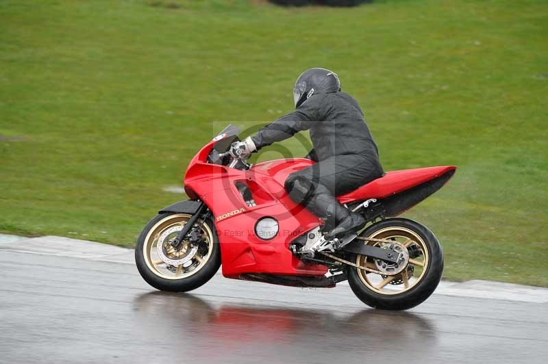 Motorcycle action photographs;anglesey circuit;anglesey trackday photographs;event digital images;eventdigitalimages;no limits trackday;oulton park circuit cheshire;peter wileman photography;trackday;trackday digital images;trackday photos;ty croes circuit wales