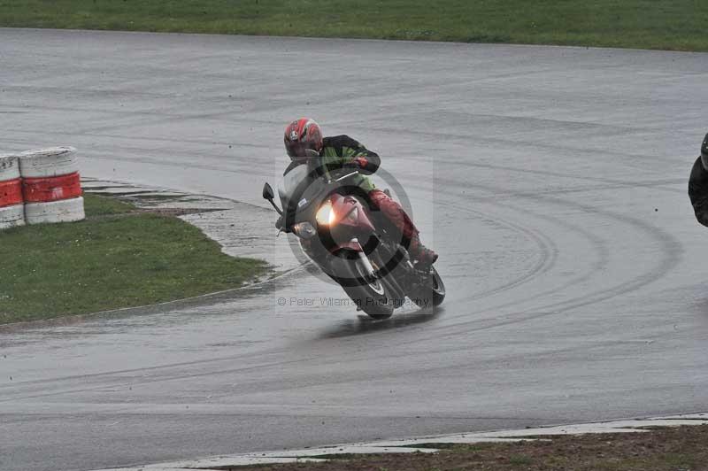 Motorcycle action photographs;anglesey circuit;anglesey trackday photographs;event digital images;eventdigitalimages;no limits trackday;oulton park circuit cheshire;peter wileman photography;trackday;trackday digital images;trackday photos;ty croes circuit wales