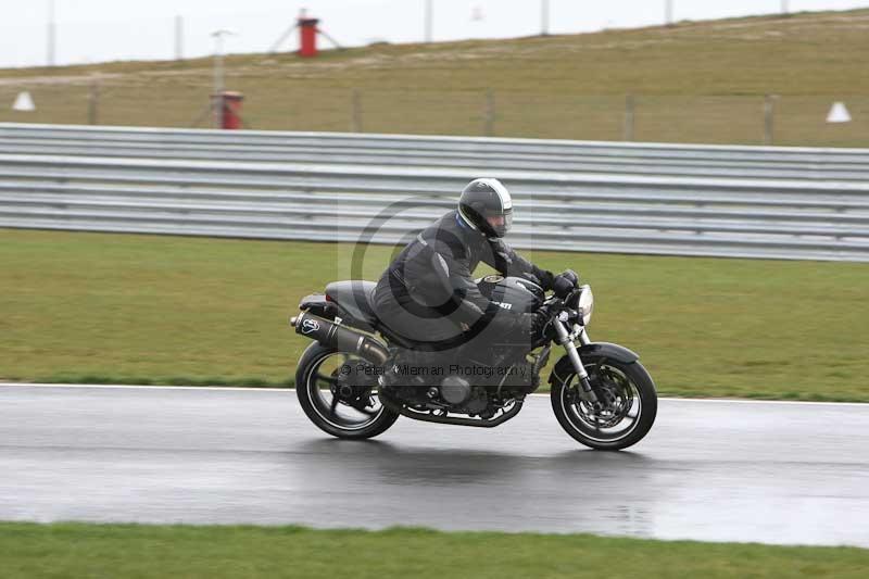 Motorcycle action photographs;Trackday digital images;event digital images;eventdigitalimages;no limits trackday;peter wileman photography;snetterton;snetterton circuit norfolk;snetterton photographs;trackday;trackday photos