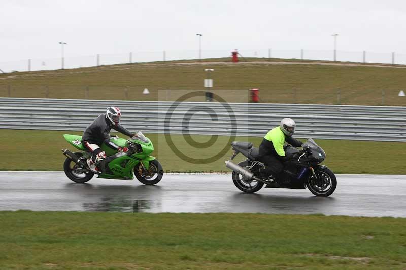 Motorcycle action photographs;Trackday digital images;event digital images;eventdigitalimages;no limits trackday;peter wileman photography;snetterton;snetterton circuit norfolk;snetterton photographs;trackday;trackday photos