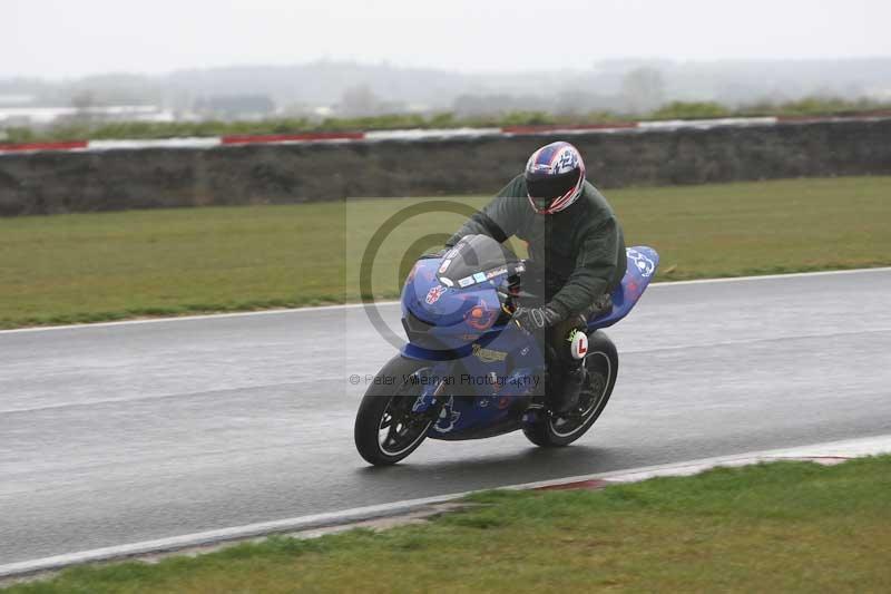 Motorcycle action photographs;Trackday digital images;event digital images;eventdigitalimages;no limits trackday;peter wileman photography;snetterton;snetterton circuit norfolk;snetterton photographs;trackday;trackday photos