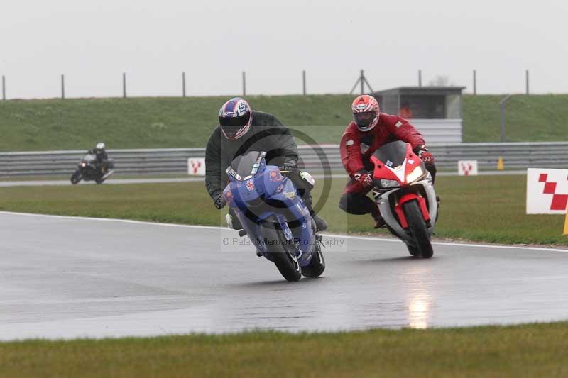 Motorcycle action photographs;Trackday digital images;event digital images;eventdigitalimages;no limits trackday;peter wileman photography;snetterton;snetterton circuit norfolk;snetterton photographs;trackday;trackday photos