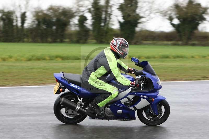 Motorcycle action photographs;Trackday digital images;event digital images;eventdigitalimages;no limits trackday;peter wileman photography;snetterton;snetterton circuit norfolk;snetterton photographs;trackday;trackday photos