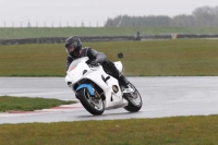 Motorcycle-action-photographs;Trackday-digital-images;event-digital-images;eventdigitalimages;no-limits-trackday;peter-wileman-photography;snetterton;snetterton-circuit-norfolk;snetterton-photographs;trackday;trackday-photos