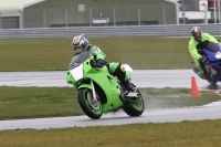 Motorcycle-action-photographs;Trackday-digital-images;event-digital-images;eventdigitalimages;no-limits-trackday;peter-wileman-photography;snetterton;snetterton-circuit-norfolk;snetterton-photographs;trackday;trackday-photos