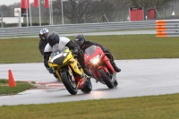 Motorcycle-action-photographs;Trackday-digital-images;event-digital-images;eventdigitalimages;no-limits-trackday;peter-wileman-photography;snetterton;snetterton-circuit-norfolk;snetterton-photographs;trackday;trackday-photos