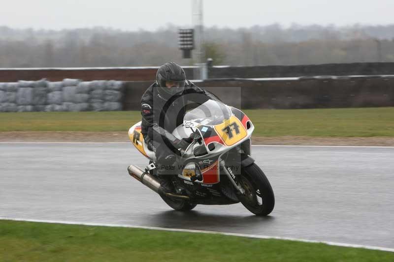 Motorcycle action photographs;Trackday digital images;event digital images;eventdigitalimages;no limits trackday;peter wileman photography;snetterton;snetterton circuit norfolk;snetterton photographs;trackday;trackday photos