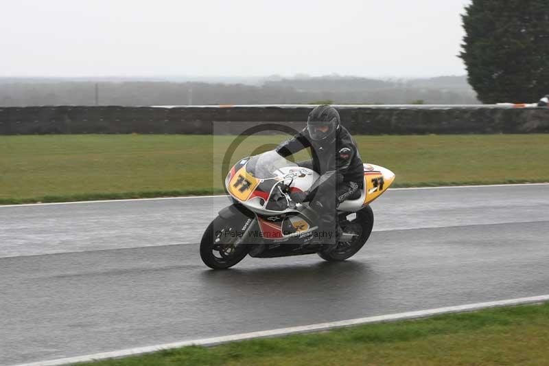 Motorcycle action photographs;Trackday digital images;event digital images;eventdigitalimages;no limits trackday;peter wileman photography;snetterton;snetterton circuit norfolk;snetterton photographs;trackday;trackday photos