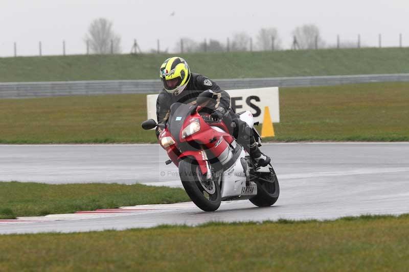 Motorcycle action photographs;Trackday digital images;event digital images;eventdigitalimages;no limits trackday;peter wileman photography;snetterton;snetterton circuit norfolk;snetterton photographs;trackday;trackday photos