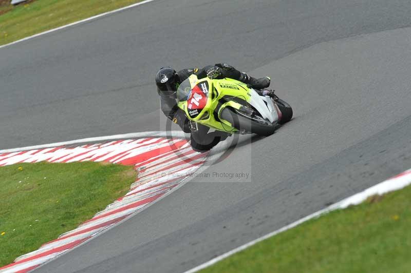 enduro digital images;event digital images;eventdigitalimages;no limits trackdays;oulton no limits trackday;oulton park cheshire;oulton trackday photographs;peter wileman photography;racing digital images;trackday digital images;trackday photos