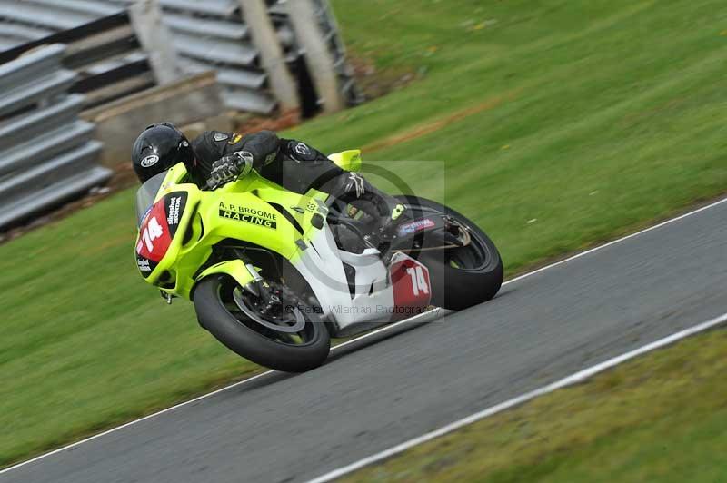 enduro digital images;event digital images;eventdigitalimages;no limits trackdays;oulton no limits trackday;oulton park cheshire;oulton trackday photographs;peter wileman photography;racing digital images;trackday digital images;trackday photos