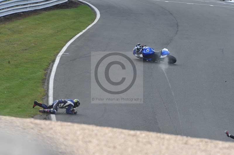 enduro digital images;event digital images;eventdigitalimages;no limits trackdays;oulton no limits trackday;oulton park cheshire;oulton trackday photographs;peter wileman photography;racing digital images;trackday digital images;trackday photos