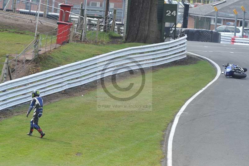 enduro digital images;event digital images;eventdigitalimages;no limits trackdays;oulton no limits trackday;oulton park cheshire;oulton trackday photographs;peter wileman photography;racing digital images;trackday digital images;trackday photos