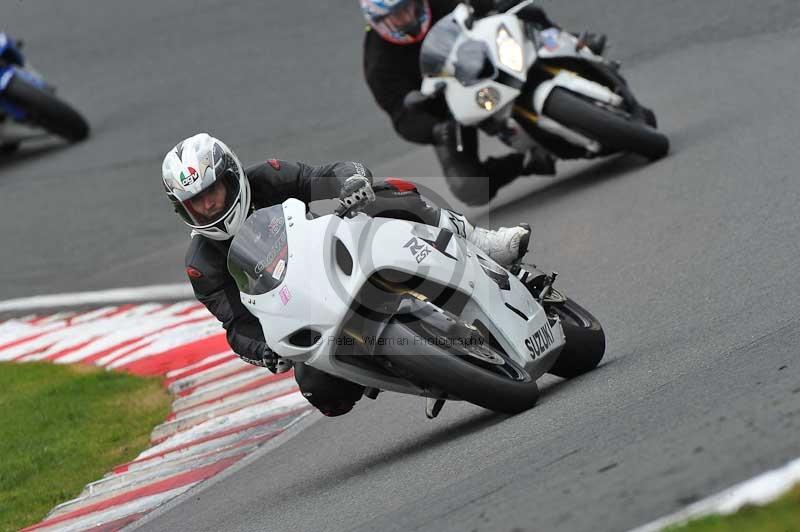 enduro digital images;event digital images;eventdigitalimages;no limits trackdays;oulton no limits trackday;oulton park cheshire;oulton trackday photographs;peter wileman photography;racing digital images;trackday digital images;trackday photos