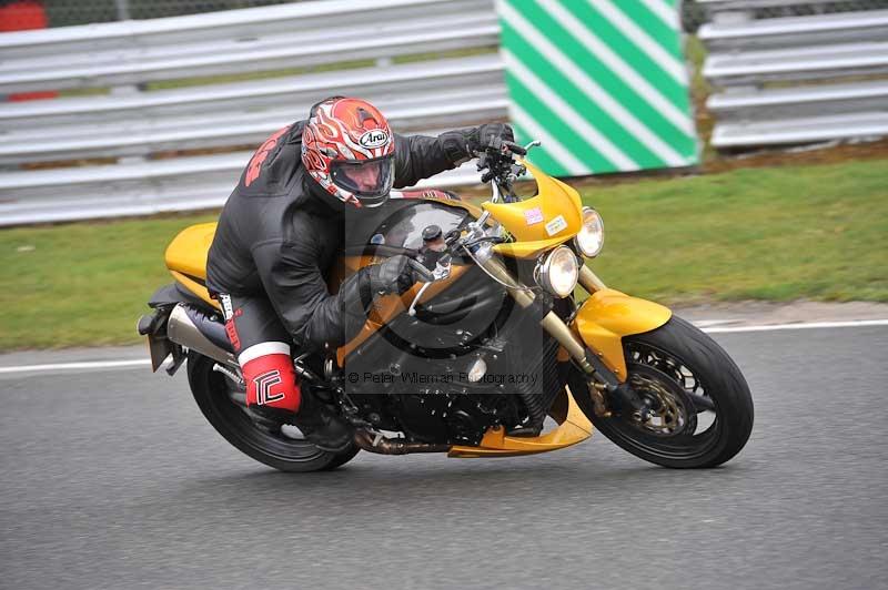 enduro digital images;event digital images;eventdigitalimages;no limits trackdays;oulton no limits trackday;oulton park cheshire;oulton trackday photographs;peter wileman photography;racing digital images;trackday digital images;trackday photos