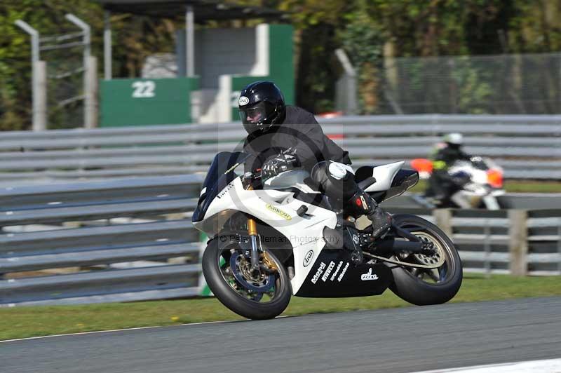 enduro digital images;event digital images;eventdigitalimages;no limits trackdays;oulton no limits trackday;oulton park cheshire;oulton trackday photographs;peter wileman photography;racing digital images;trackday digital images;trackday photos