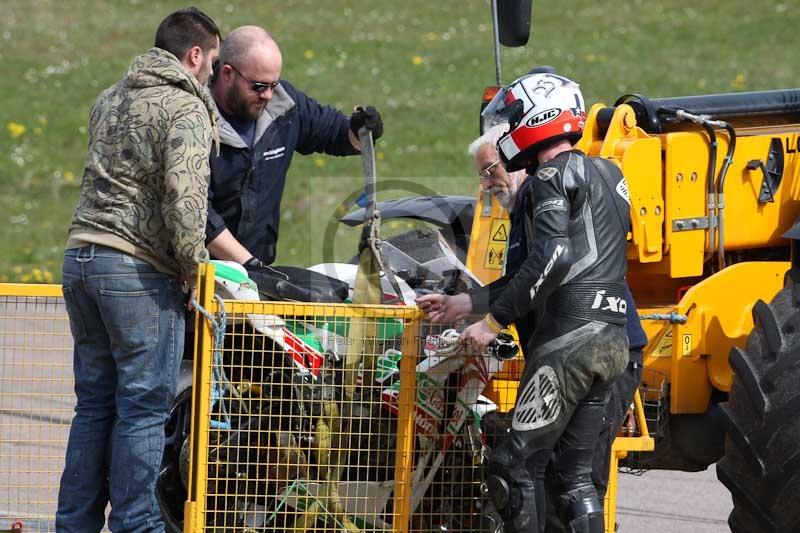 Rockingham no limits trackday;enduro digital images;event digital images;eventdigitalimages;no limits trackdays;peter wileman photography;racing digital images;rockingham raceway northamptonshire;rockingham trackday photographs;trackday digital images;trackday photos