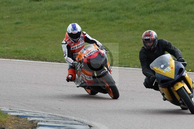 Rockingham no limits trackday;enduro digital images;event digital images;eventdigitalimages;no limits trackdays;peter wileman photography;racing digital images;rockingham raceway northamptonshire;rockingham trackday photographs;trackday digital images;trackday photos