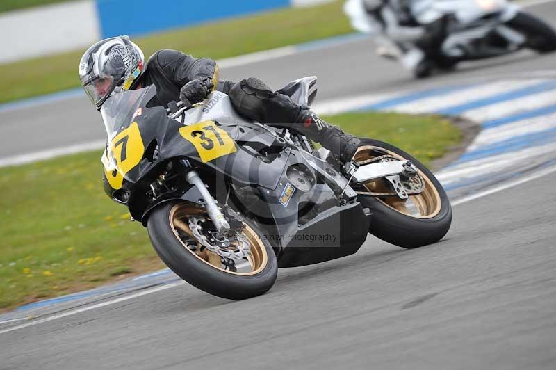 Motorcycle action photographs;donington;donington park leicestershire;donington photographs;event digital images;eventdigitalimages;no limits trackday;peter wileman photography;trackday;trackday digital images;trackday photos