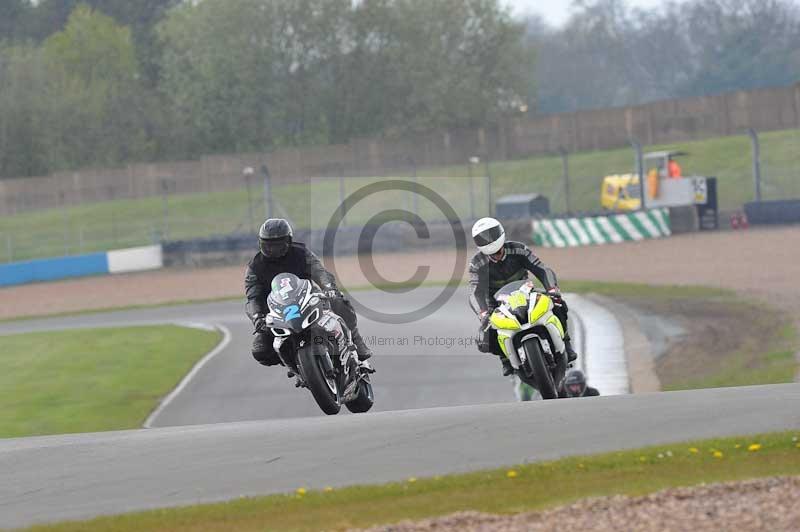 Motorcycle action photographs;donington;donington park leicestershire;donington photographs;event digital images;eventdigitalimages;no limits trackday;peter wileman photography;trackday;trackday digital images;trackday photos