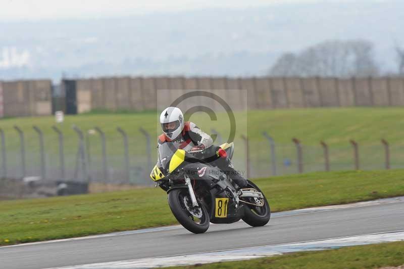 Motorcycle action photographs;donington;donington park leicestershire;donington photographs;event digital images;eventdigitalimages;no limits trackday;peter wileman photography;trackday;trackday digital images;trackday photos