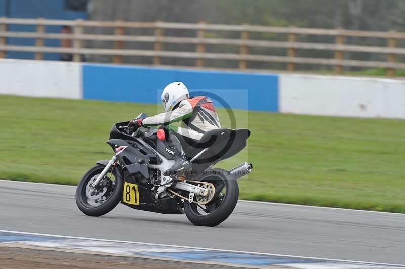 Motorcycle action photographs;donington;donington park leicestershire;donington photographs;event digital images;eventdigitalimages;no limits trackday;peter wileman photography;trackday;trackday digital images;trackday photos