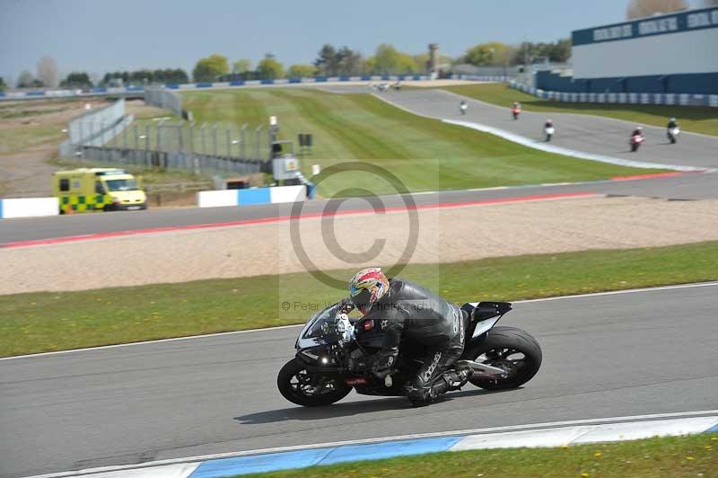 Motorcycle action photographs;donington;donington park leicestershire;donington photographs;event digital images;eventdigitalimages;no limits trackday;peter wileman photography;trackday;trackday digital images;trackday photos