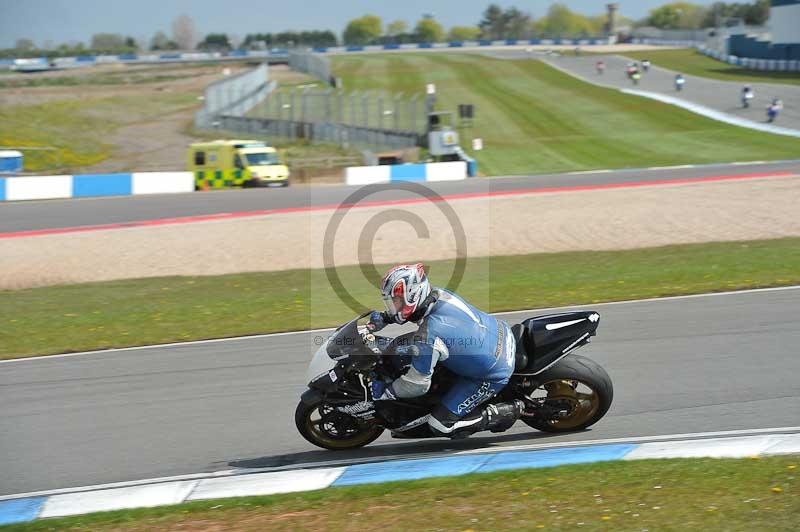 Motorcycle action photographs;donington;donington park leicestershire;donington photographs;event digital images;eventdigitalimages;no limits trackday;peter wileman photography;trackday;trackday digital images;trackday photos