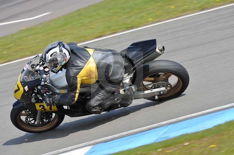 Motorcycle action photographs;donington;donington park leicestershire;donington photographs;event digital images;eventdigitalimages;no limits trackday;peter wileman photography;trackday;trackday digital images;trackday photos