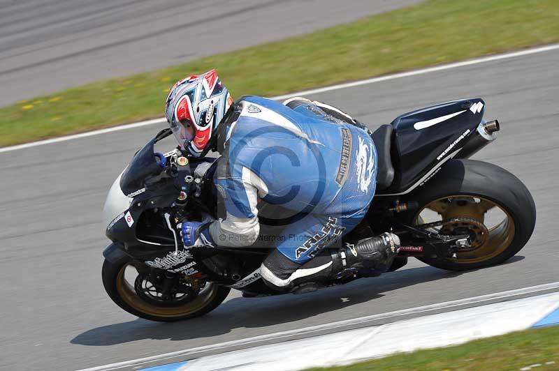 Motorcycle action photographs;donington;donington park leicestershire;donington photographs;event digital images;eventdigitalimages;no limits trackday;peter wileman photography;trackday;trackday digital images;trackday photos