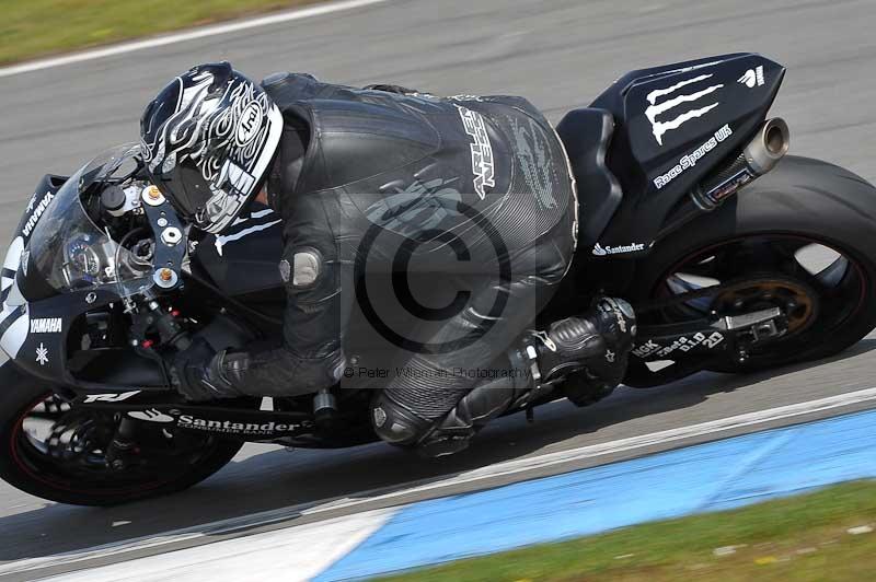 Motorcycle action photographs;donington;donington park leicestershire;donington photographs;event digital images;eventdigitalimages;no limits trackday;peter wileman photography;trackday;trackday digital images;trackday photos