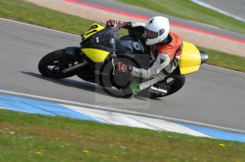 Motorcycle action photographs;donington;donington park leicestershire;donington photographs;event digital images;eventdigitalimages;no limits trackday;peter wileman photography;trackday;trackday digital images;trackday photos