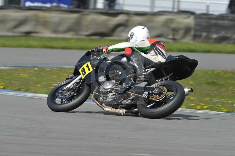 Motorcycle action photographs;donington;donington park leicestershire;donington photographs;event digital images;eventdigitalimages;no limits trackday;peter wileman photography;trackday;trackday digital images;trackday photos