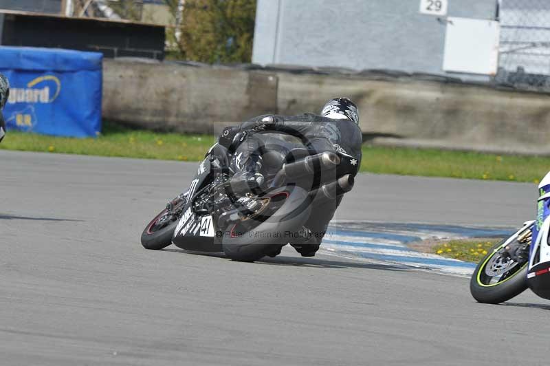 Motorcycle action photographs;donington;donington park leicestershire;donington photographs;event digital images;eventdigitalimages;no limits trackday;peter wileman photography;trackday;trackday digital images;trackday photos