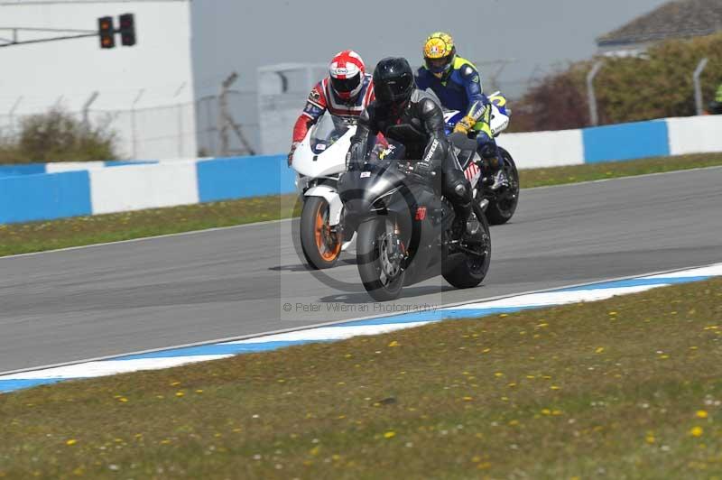 Motorcycle action photographs;donington;donington park leicestershire;donington photographs;event digital images;eventdigitalimages;no limits trackday;peter wileman photography;trackday;trackday digital images;trackday photos